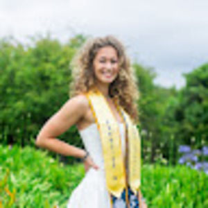 Meet your Posher, Claire